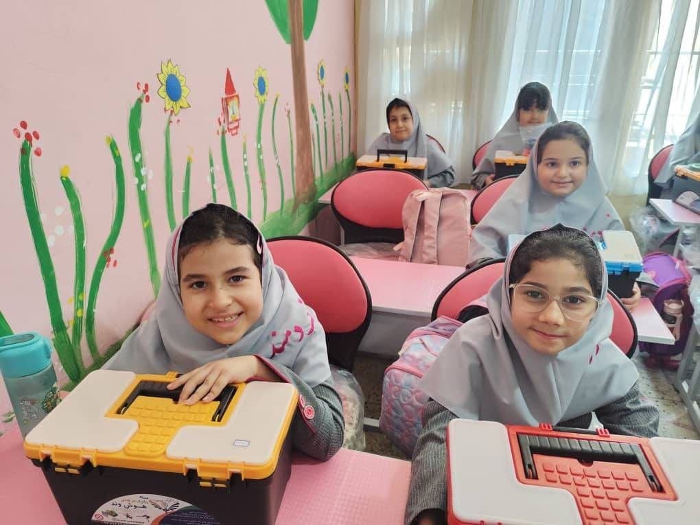 پیش دبستانی و دبستان غیر دولتی خردمند (دخترانه)