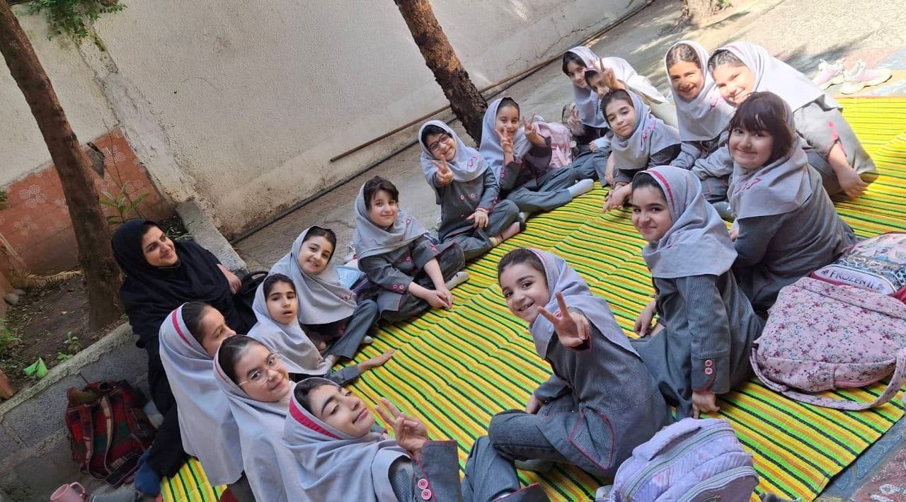 پیش دبستانی و دبستان غیر دولتی خردمند (دخترانه)